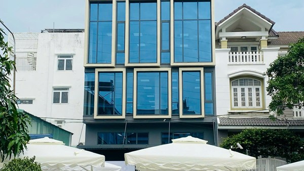 DỰ ÁN: THIẾT KẾ & THI CÔNG TÒA NHÀ VĂN PHÒNG THĂNG LONG P&T